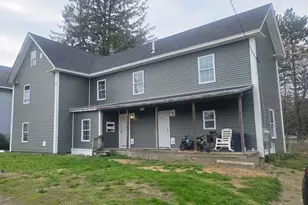 296 N Main St, Pittsfield, ME 04967 - Photo 1