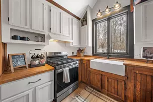 406 Pinnacle Rd, Canaan, ME 04924 - Photo 11