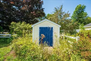 80 Holmes St, Rockland, ME 04841 - Photo 9