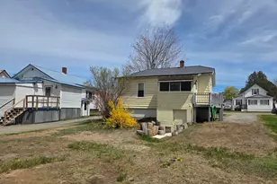 90 Bates St, Millinocket, ME 04462 - Photo 25