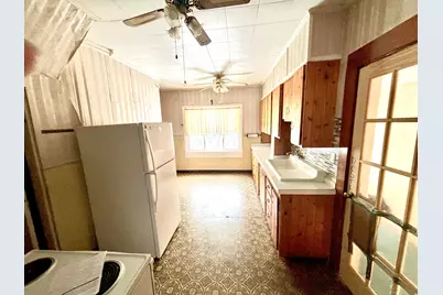 34 Lincoln Street, Millinocket, ME 04462 - Photo 7