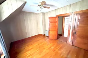34 Lincoln St, Millinocket, ME 04462 - Photo 13