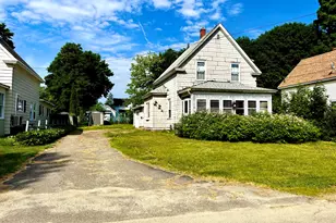 34 Lincoln St, Millinocket, ME 04462 - Photo 1