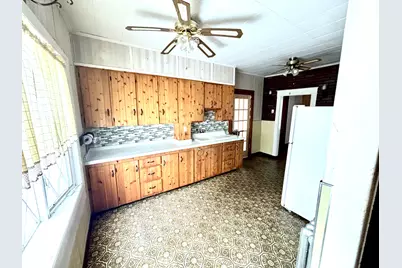 34 Lincoln Street, Millinocket, ME 04462 - Photo 5