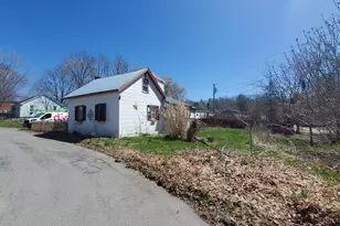 29 Oak St, Bucksport, ME 04416 - Photo 7