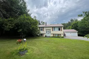 41 Crescent St, Skowhegan, ME 04976 - Photo 5