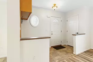 98 New County Rd, Rockland, ME 04841 - Photo 9