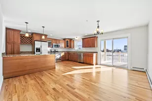 7 Heath St, Old Orchard Beach, ME 04064 - Photo 19