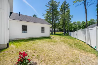 11 Village Green Circle, Oakland, ME 04963 - Photo 11