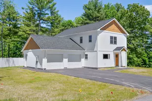 11 Village Green Cir, Oakland, ME 04963 - Photo 3