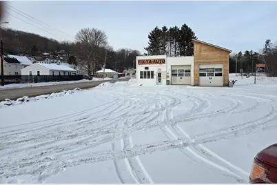 529 Prospect Avenue, Rumford, ME 04276 - Photo 13