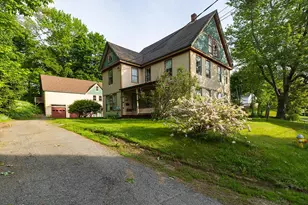 9-11 Summer St, Hallowell, ME 04347 - Photo 3