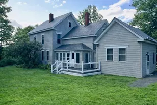 51 Forest St, Dexter, ME 04930 - Photo 3