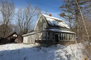 9 Daggett St, Milo, ME 04463 - Photo 1
