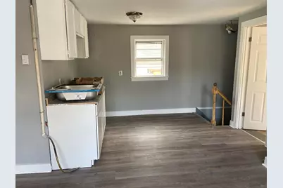 21 Laurel Street, Augusta, ME 04330 - Photo 9