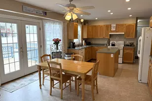 13 Oakwood Dr, South Portland, ME 04106 - Photo 9