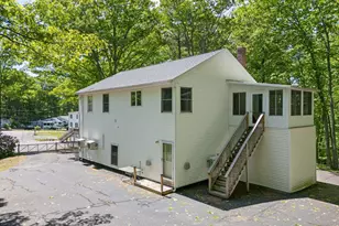 8-10 Bayview Ln, Kittery, ME 03904 - Photo 7