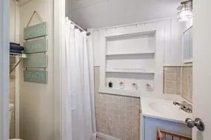 7 Bay Ave, Old Orchard Beach, ME 04064 - Photo 17