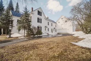 18 Maple St, Skowhegan, ME 04976 - Photo 5