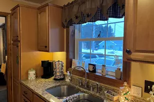 8 Lincoln St, Presque Isle, ME 04769 - Photo 9