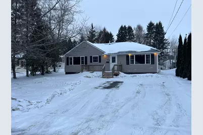 8 Lincoln Street, Presque Isle, ME 04769 - Photo 3