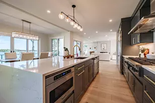 70 Maquoit Dr, Freeport, ME 04032 - Photo 9