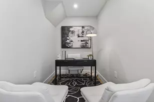 106 Cumberland Ave, Portland, ME 04101 - Photo 3