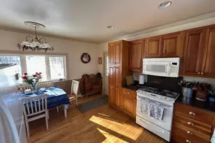 41 Grove St, Belfast, ME 04915 - Photo 9