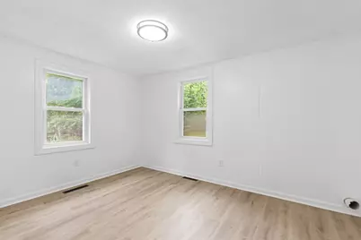 121 Long Swamp Road, Berwick, ME 03901 - Photo 17