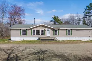 276 Violet Ln, Waldoboro, ME 04572 - Photo 3