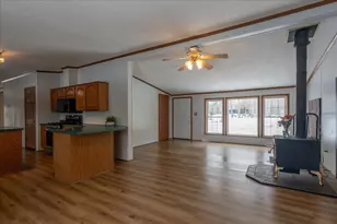 276 Violet Ln, Waldoboro, ME 04572 - Photo 7