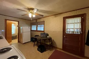 68 Prospect St, Millinocket, ME 04462 - Photo 35