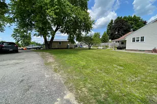 68 Prospect St, Millinocket, ME 04462 - Photo 5