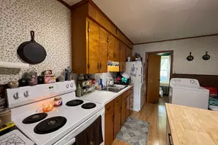 68 Prospect St, Millinocket, ME 04462 - Photo 19