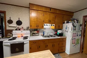 68 Prospect St, Millinocket, ME 04462 - Photo 21