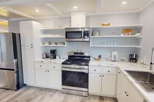 52 John St, Camden, ME 04843 - Photo 5