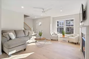 25 Regency Cir, Kittery, ME 03904 - Photo 7