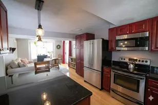 18 Maple St, North Berwick, ME 03906 - Photo 1