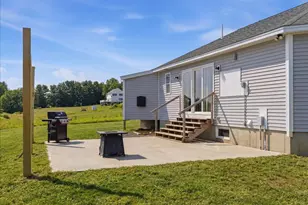 562 Lower St, Turner, ME 04282 - Photo 7