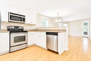 2 Lexington Dr, Kennebunk, ME 04043 - Photo 5