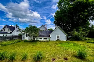 310 Katahdin Ave, Millinocket, ME 04462 - Photo 9