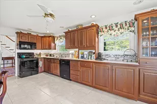 129 Fortunes Rocks Rd, Biddeford, ME 04005 - Photo 13