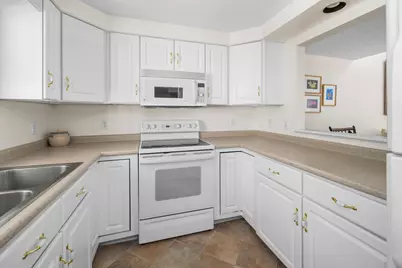 29 Hampton Glen Drive #10, Kennebunk, ME 04043 - Photo 9