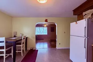 156 Pleasant Ave, Madawaska, ME 04756 - Photo 11