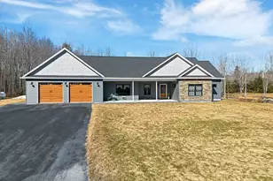 25 Curtis Ln, Palmyra, ME 04965 - Photo 1