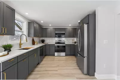 46 Fair Street, Auburn, ME 04210 - Photo 5