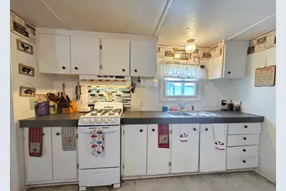 46 Cedar Street, Millinocket, ME 04462 - Photo 7