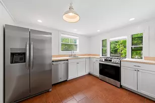 20 Chestnut St, Rockland, ME 04841 - Photo 13