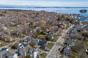17 Mountain St, Camden, ME 04843 - Photo 9