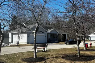 52 Macintosh Ln, Old Orchard Beach, ME 04064 - Photo 5